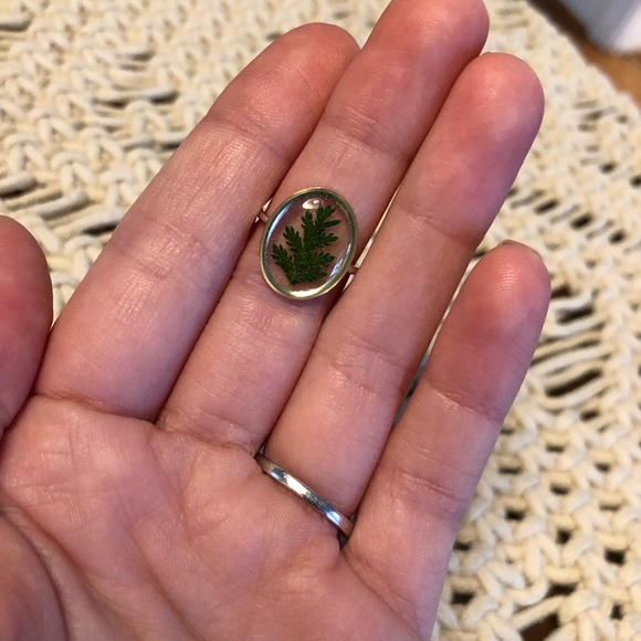 Hello Halsted Handcrafted Fern Ring - Picture 4 of 4